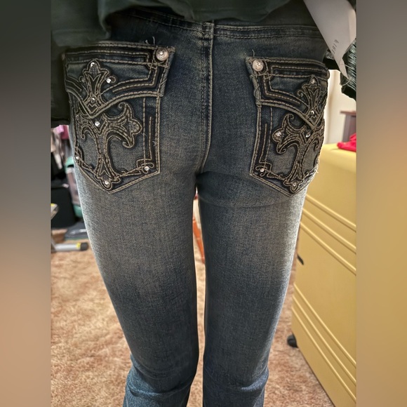 fire & rain Denim - FIRE & RAIN Embellished Blue Jeans. These are the cutest jeans ever!!